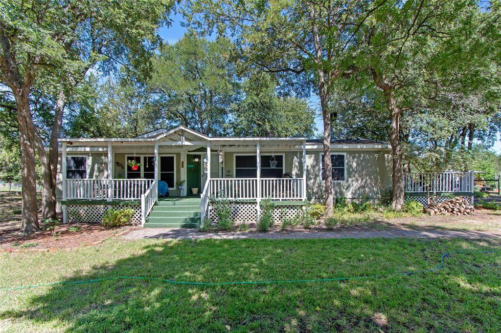 433 Lipan Trail - Photo 1