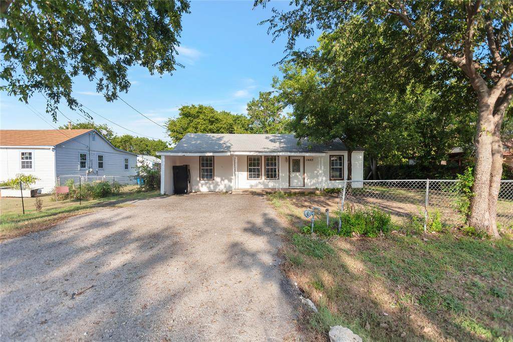 1440 Hubert Drive - Photo 1