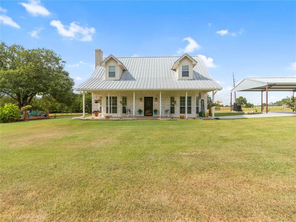 127 Private Road 936 - Photo 1