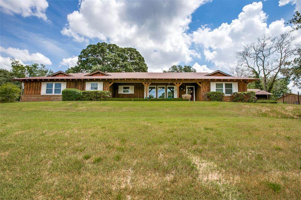 1015 Trinity Drive - Photo 1
