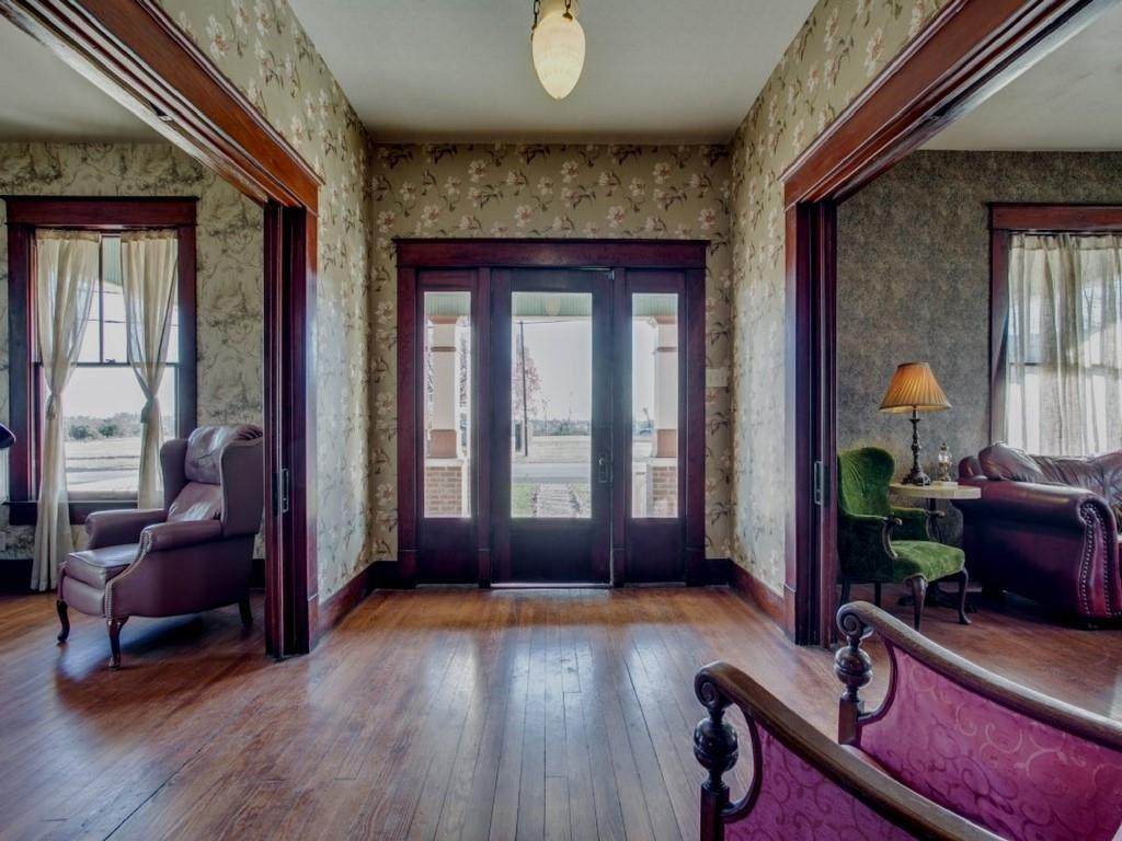 415 Ballard Avenue - Photo 1