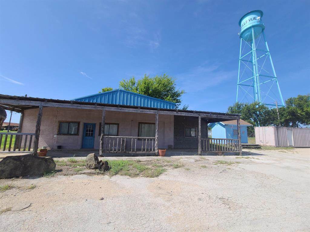 703 Hwy 287 - Photo 1