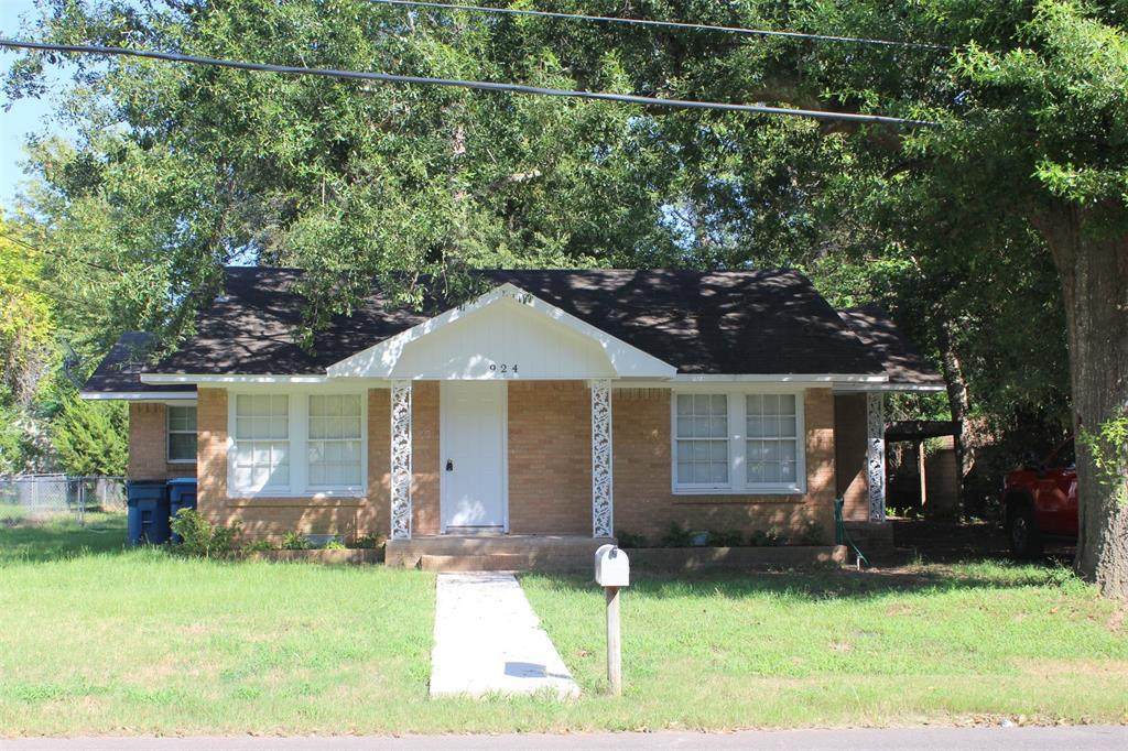 924 Sherrill Street - Photo 1