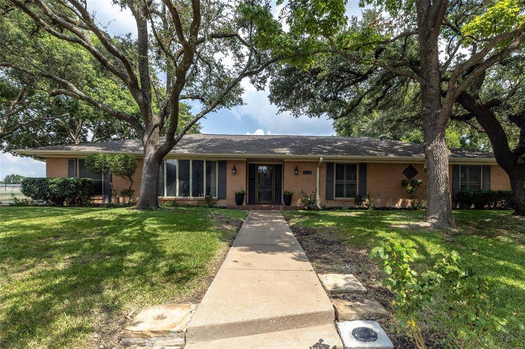 3832 Minot Avenue - Photo 1