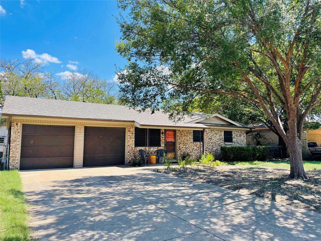804 Bridle Avenue - Photo 1