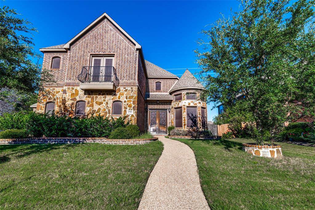 2752 Waters Edge - Photo 1