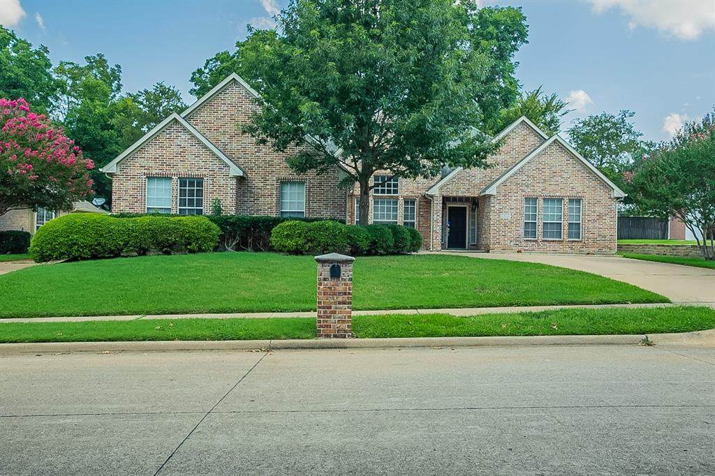 813 Parkhaven Drive - Photo 1