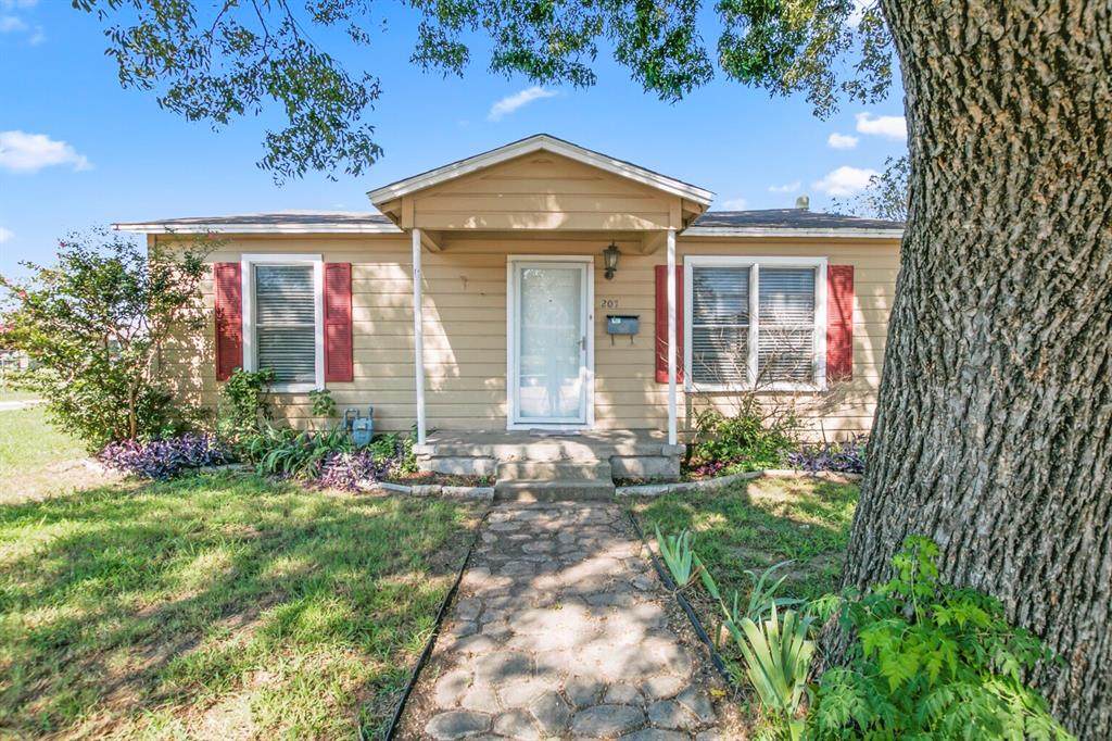 207 White Street - Photo 1
