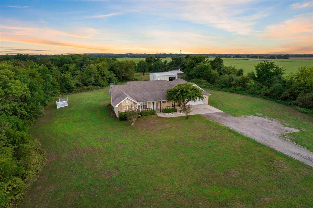 227 County Road 33040 - Photo 1