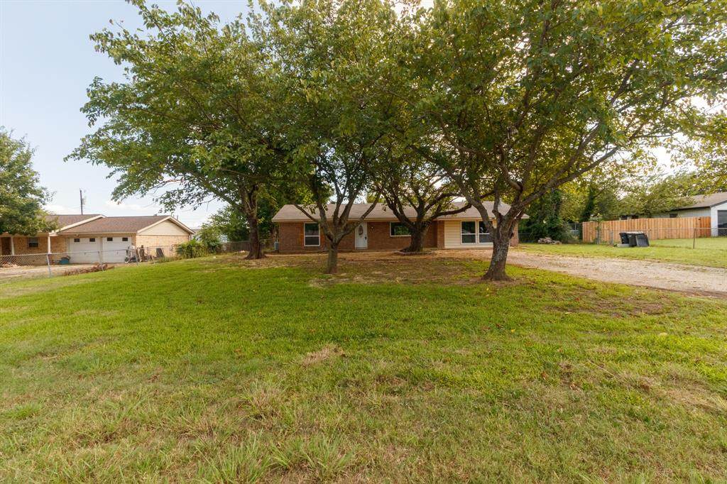 2810 Keller Hicks Road - Photo 1