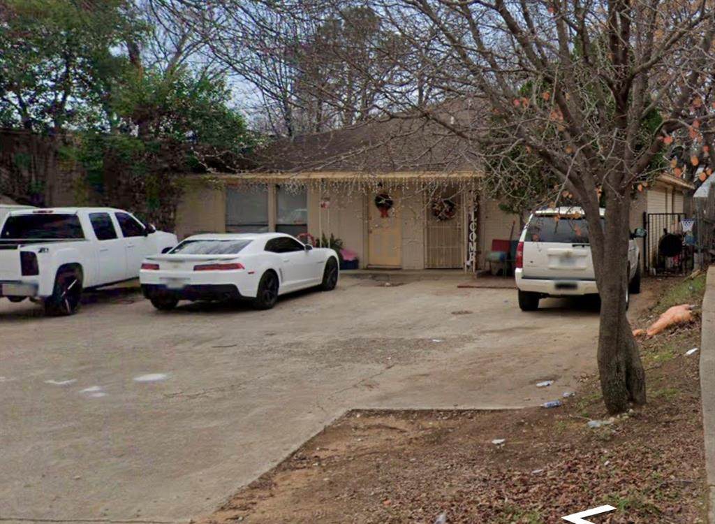 706 Pecan Street - Photo 1