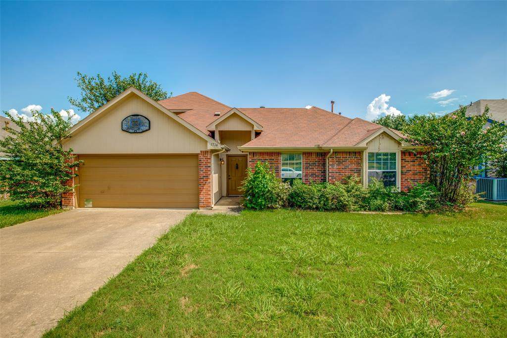 1714 Knob Hill Drive - Photo 1