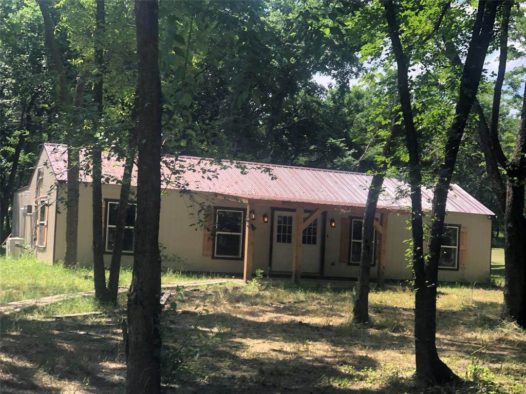 1010 County Rd 3048C - Photo 1
