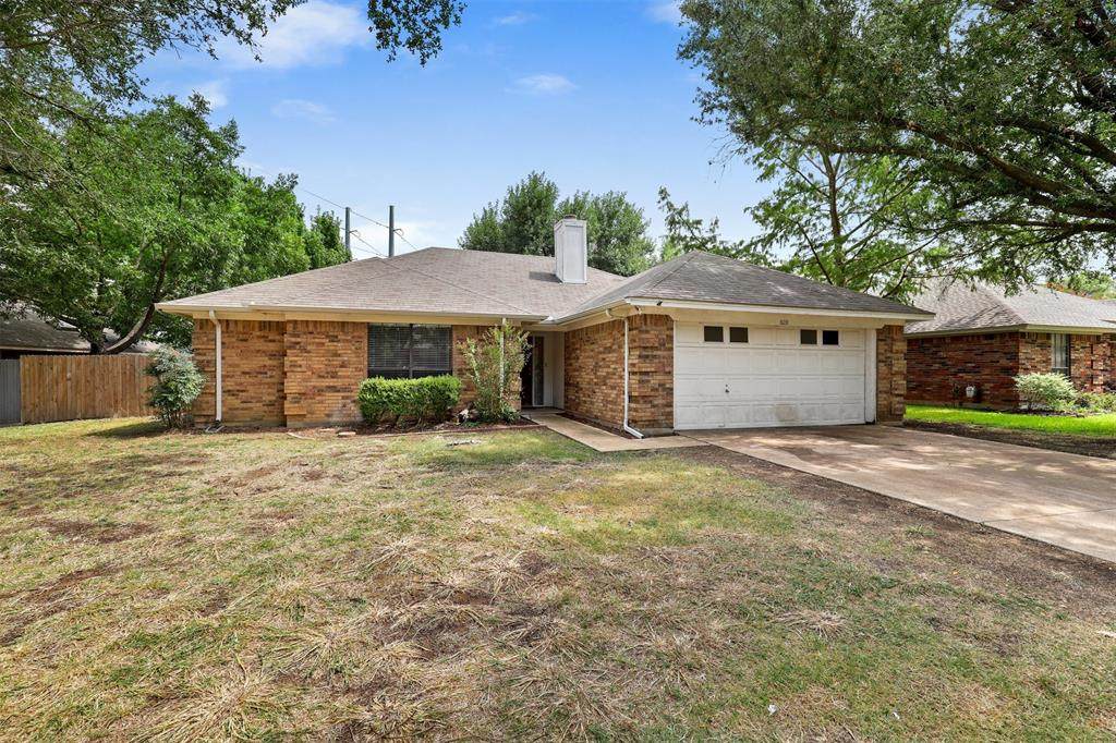 809 Western Trail - Photo 1