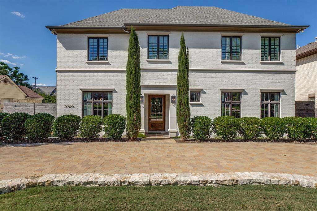 3008 Lovers Lane - Photo 1
