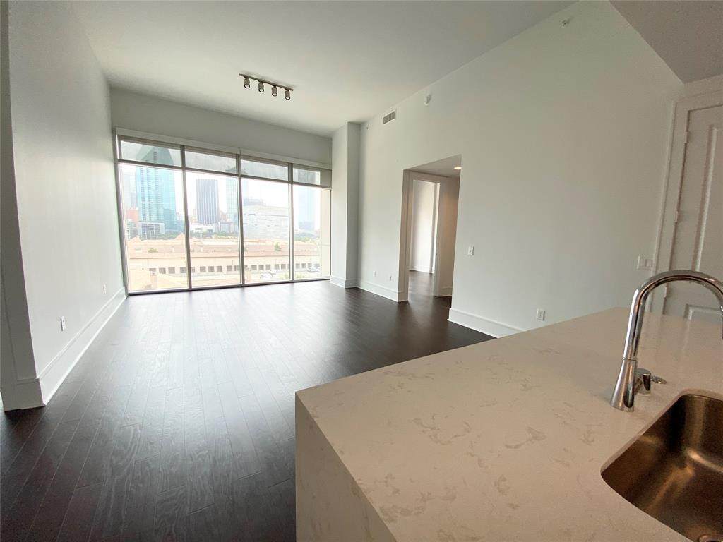 2502 Houston Street - Photo 1