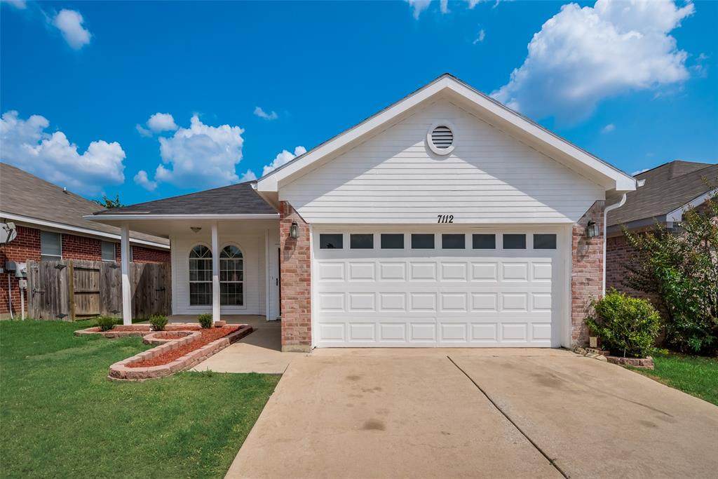 7112 Park Creek Circle - Photo 1