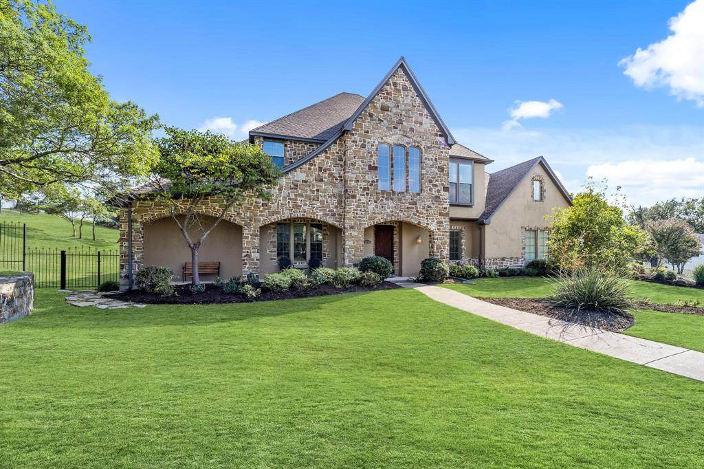1401 Stone Creek Drive - Photo 1