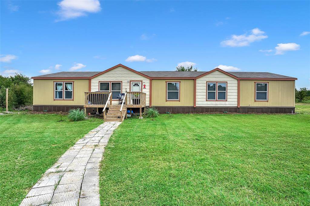 1658 Reynolds Lane - Photo 1