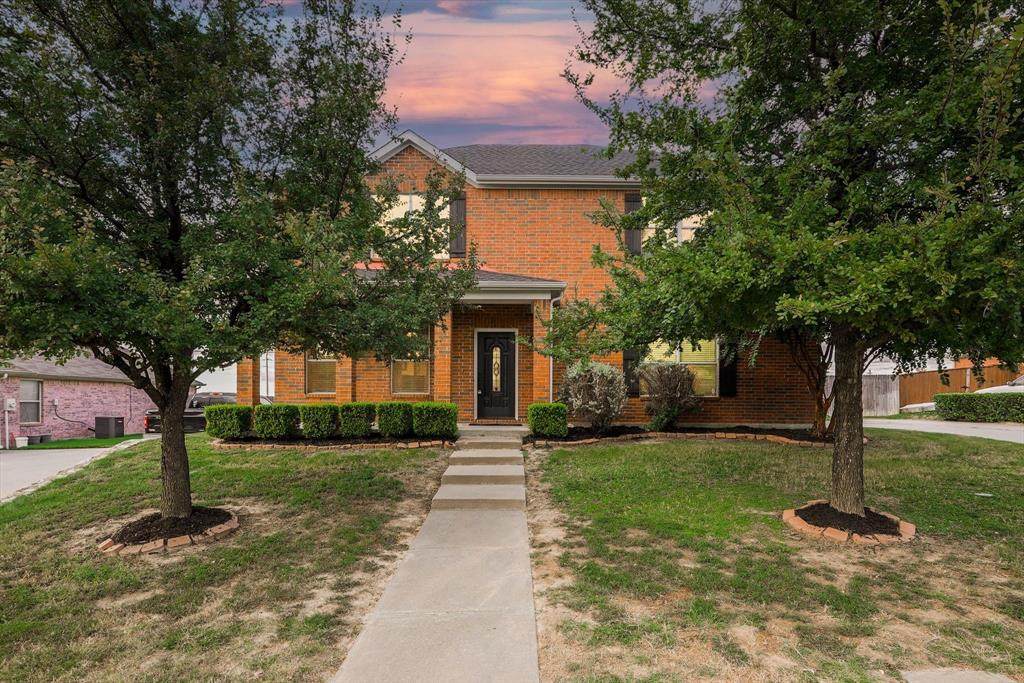 605 Quail Hollow Drive - Photo 1