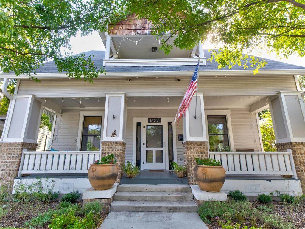 1637 Henderson Street - Photo 1