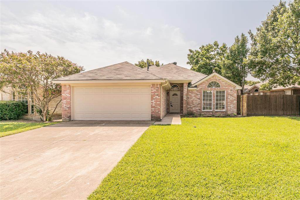 444 Woodridge Drive - Photo 1