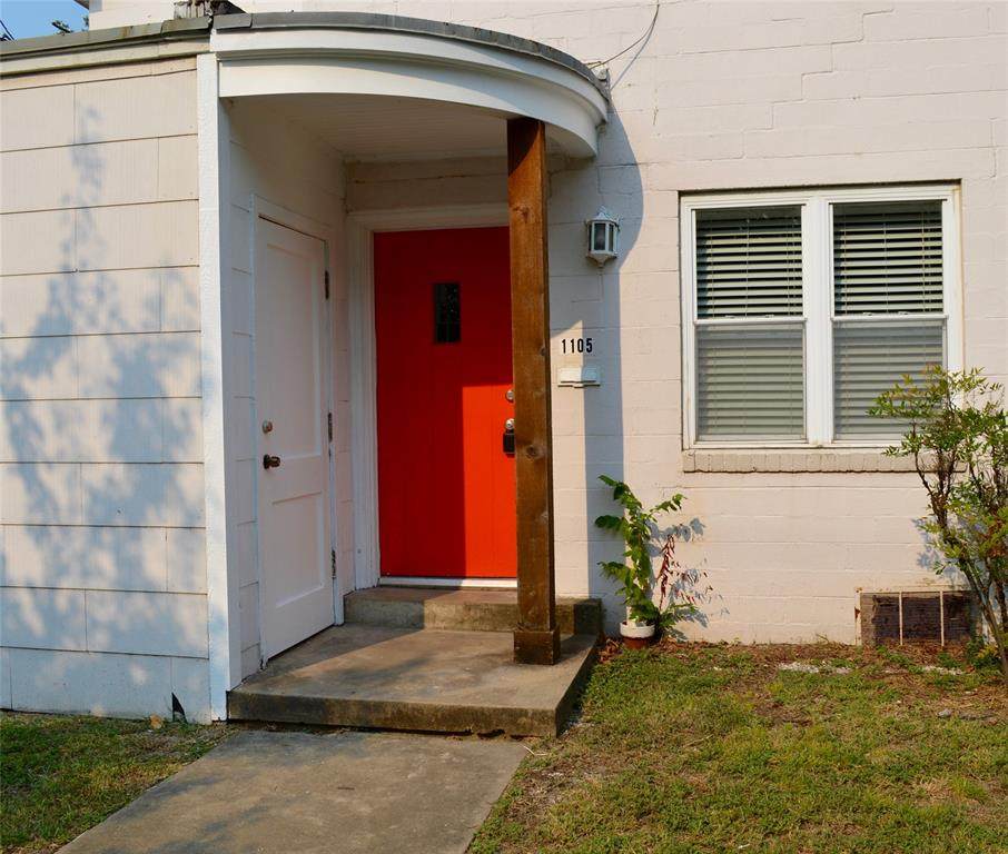 1105 Austin Street - Photo 1