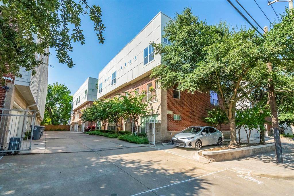 1602 Tribeca Way - Photo 1