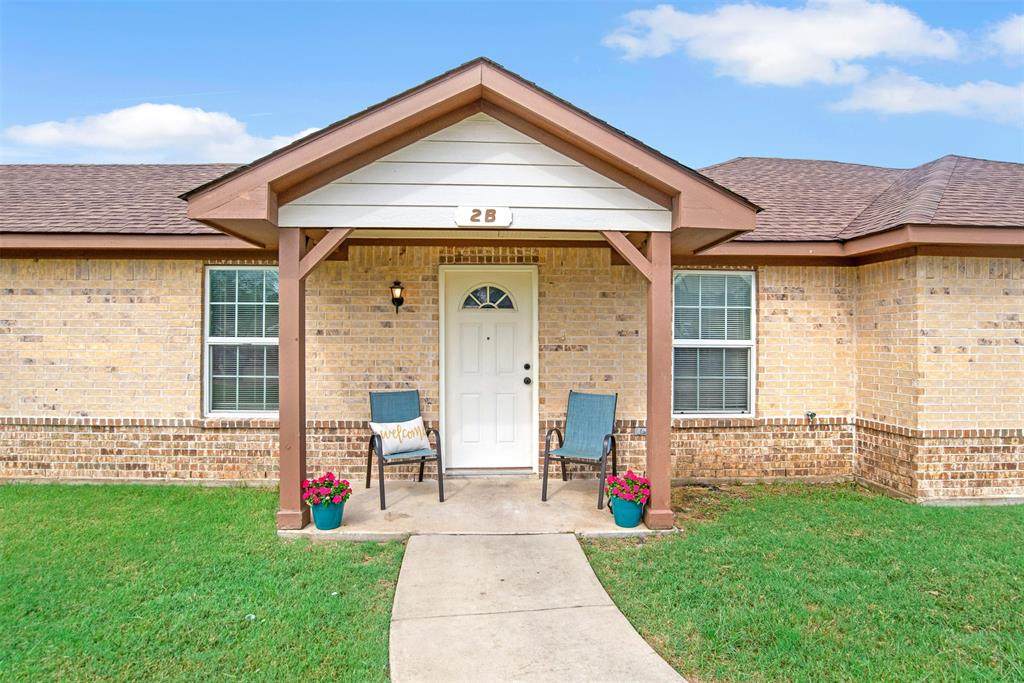 300 Cottonbelt Avenue - Photo 1