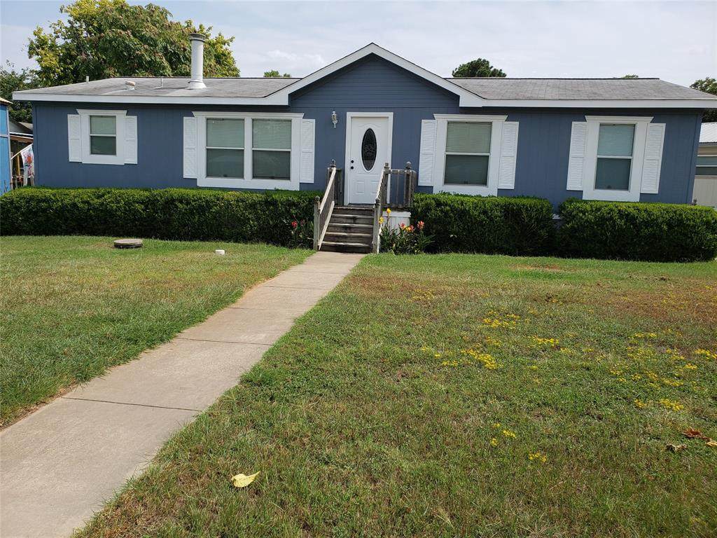 4303 Cottonwood Court - Photo 1