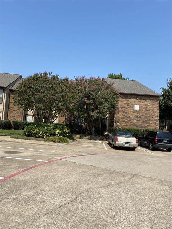 2104 Friendly Drive - Photo 1