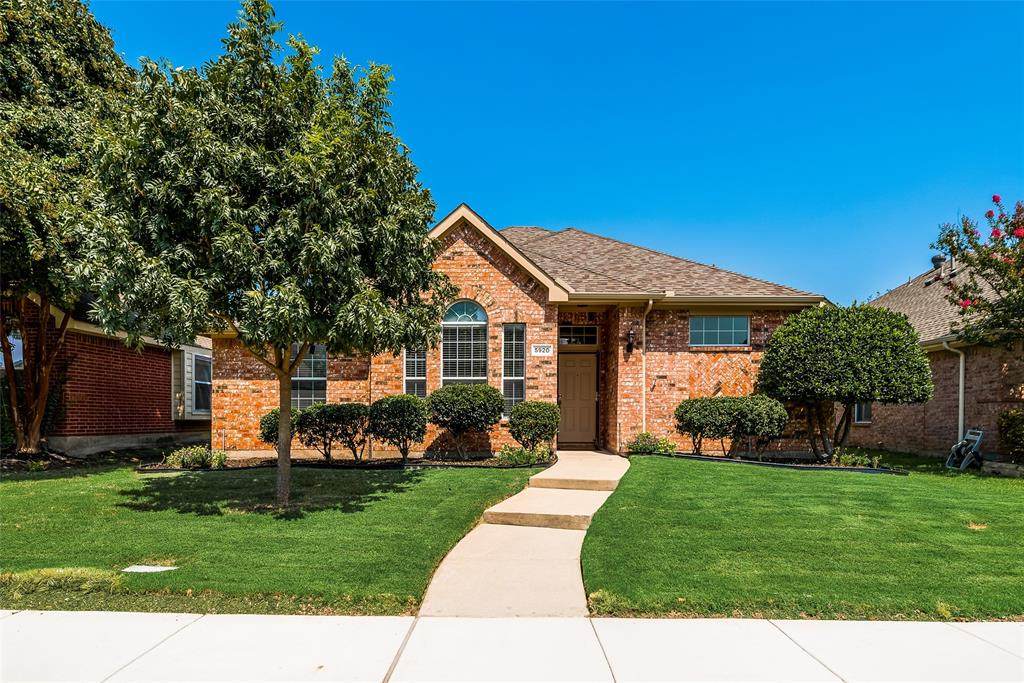 5920 White Pine Drive - Photo 1