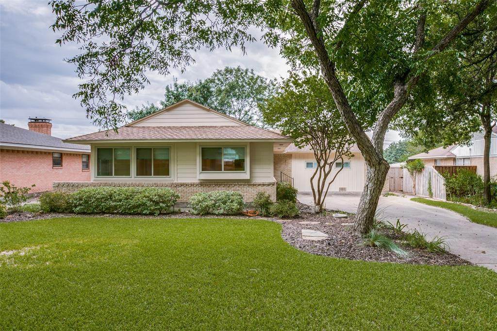 735 James Drive - Photo 1
