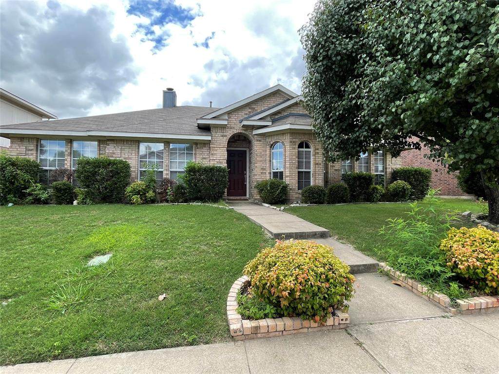 5609 Vineyard Lane - Photo 1