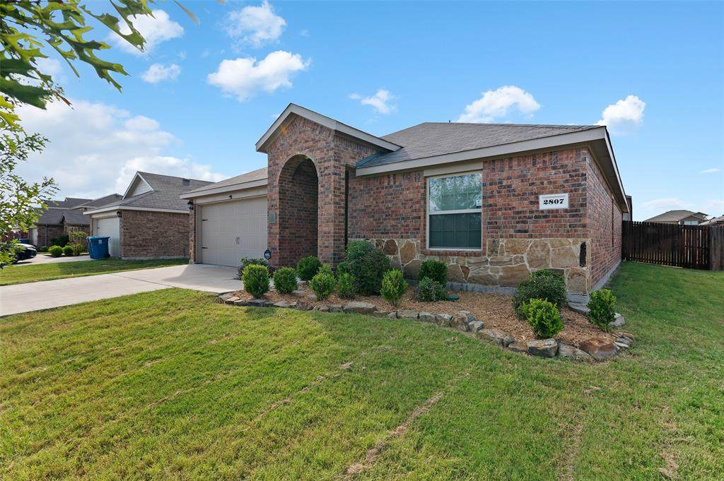 2807 Englenook Drive - Photo 1