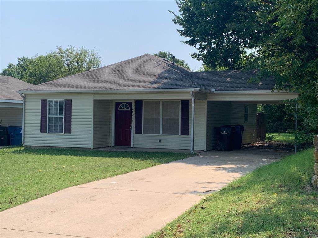 1602 Elm Street - Photo 1