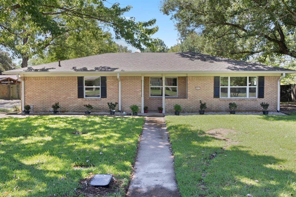 211 Nila Street - Photo 1