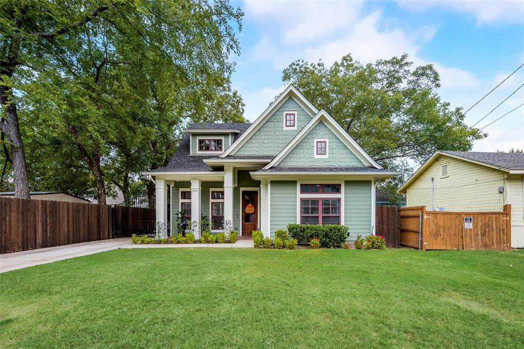 209 18th Street - Photo 1
