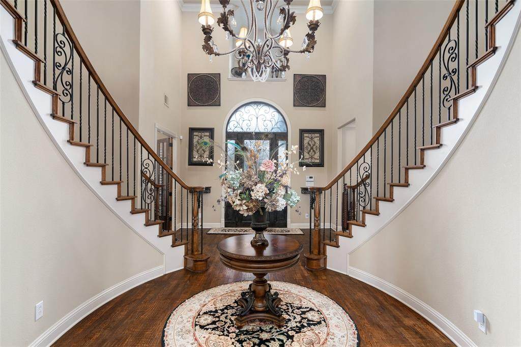 1712 Edinburg Court - Photo 1