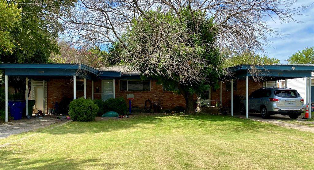 609 University Avenue - Photo 1