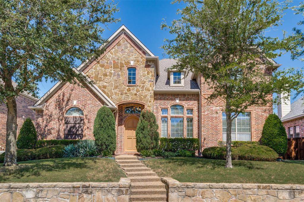 1008 Everglades Drive - Photo 1