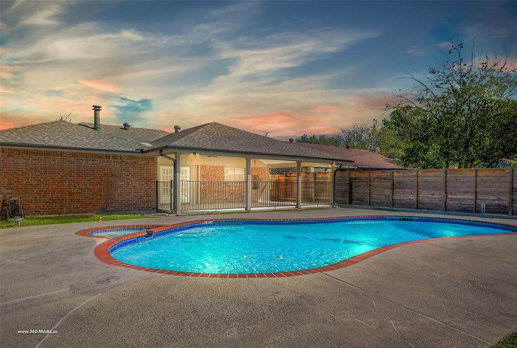 1614 Hillwood Drive - Photo 1