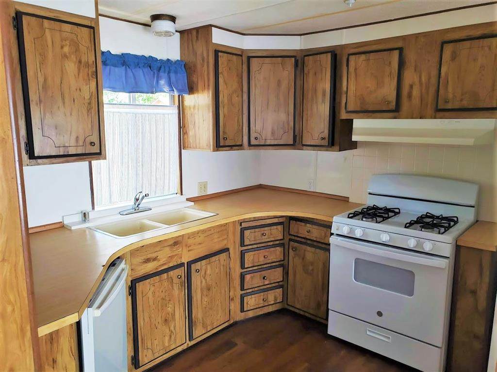 35 Lake Vista Circle - Photo 1