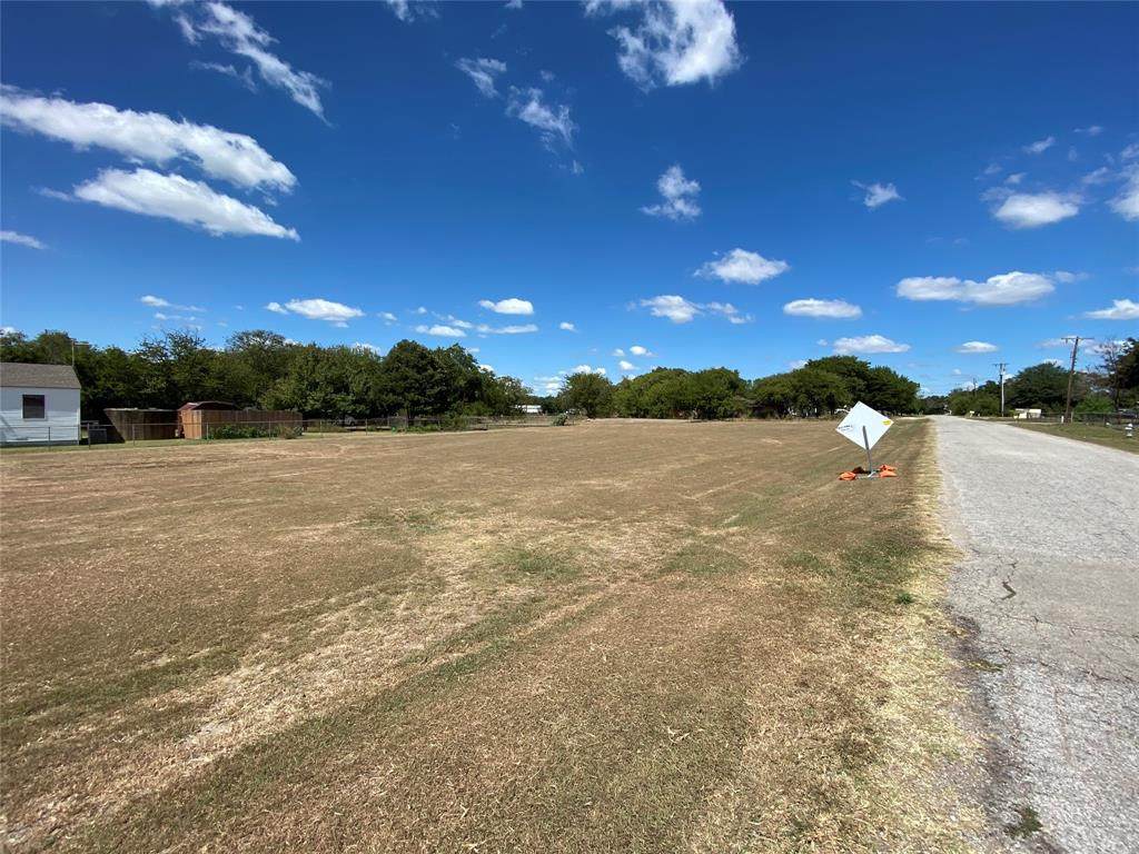 3103 Wintergreen Road - Photo 1