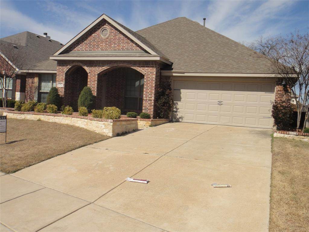 2912 Preston Lane - Photo 1