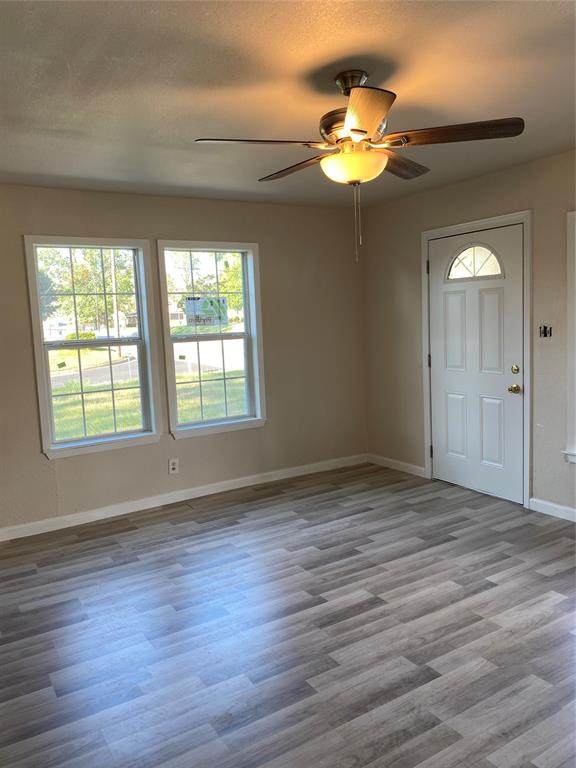 2712 Glass Avenue - Photo 1