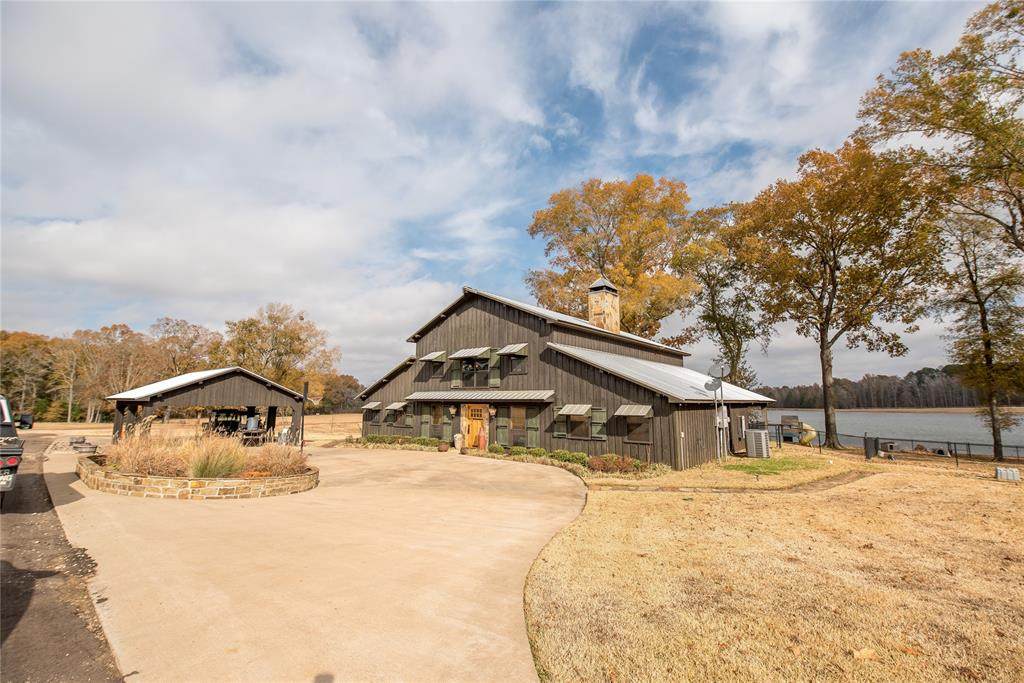 11398 County Road 4177 - Photo 1