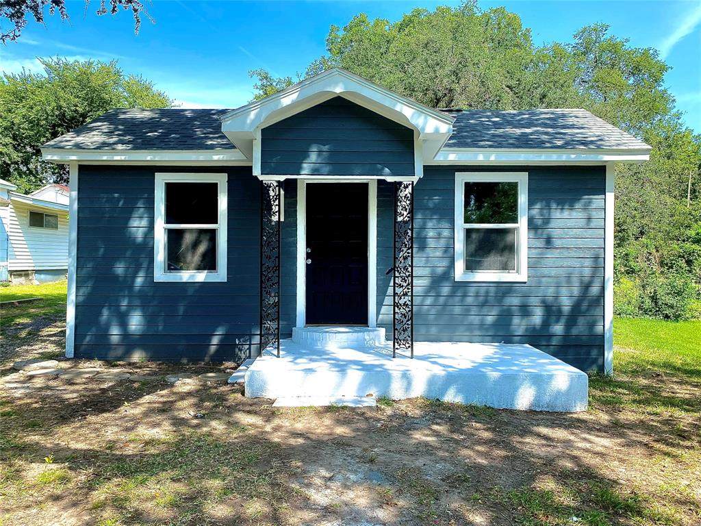 519 Gandy Street - Photo 1