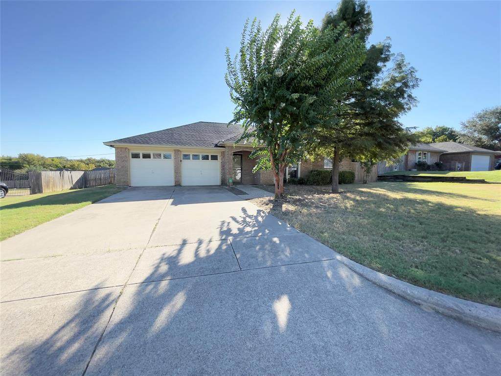 602 Hillside Drive - Photo 1