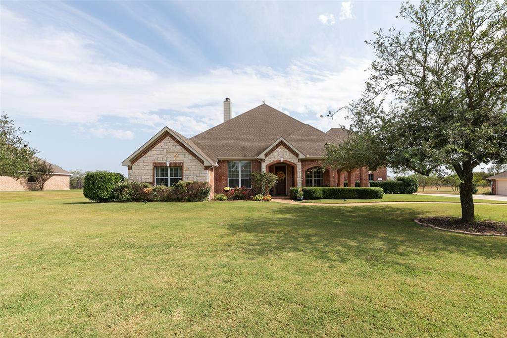 1042 Oak Creek Circle - Photo 1